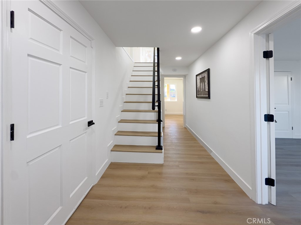 2208 W Olympic