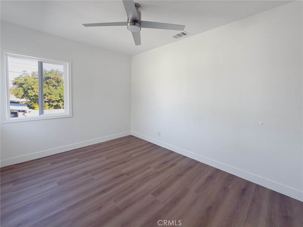 2208 W Olympic