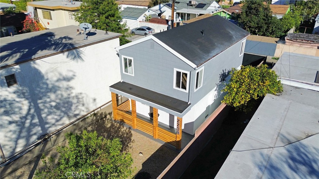 2208 W Olympic