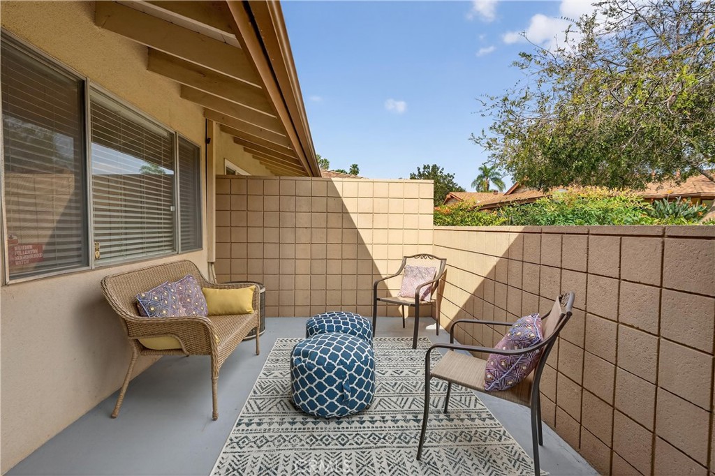 1752 E Commonwealth 102