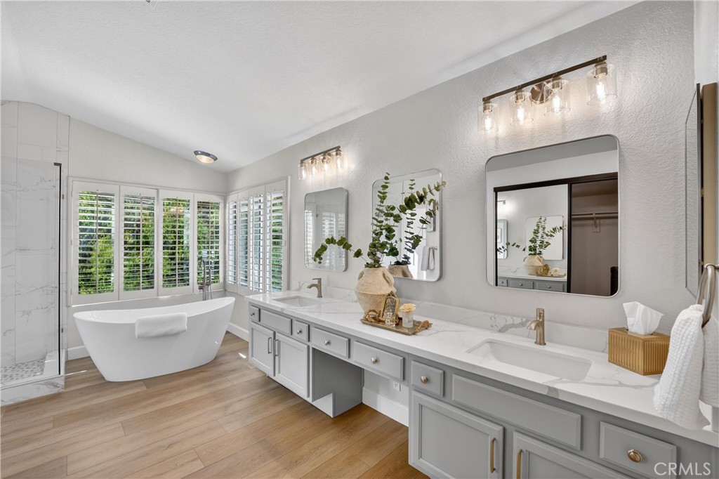 5515 Camino