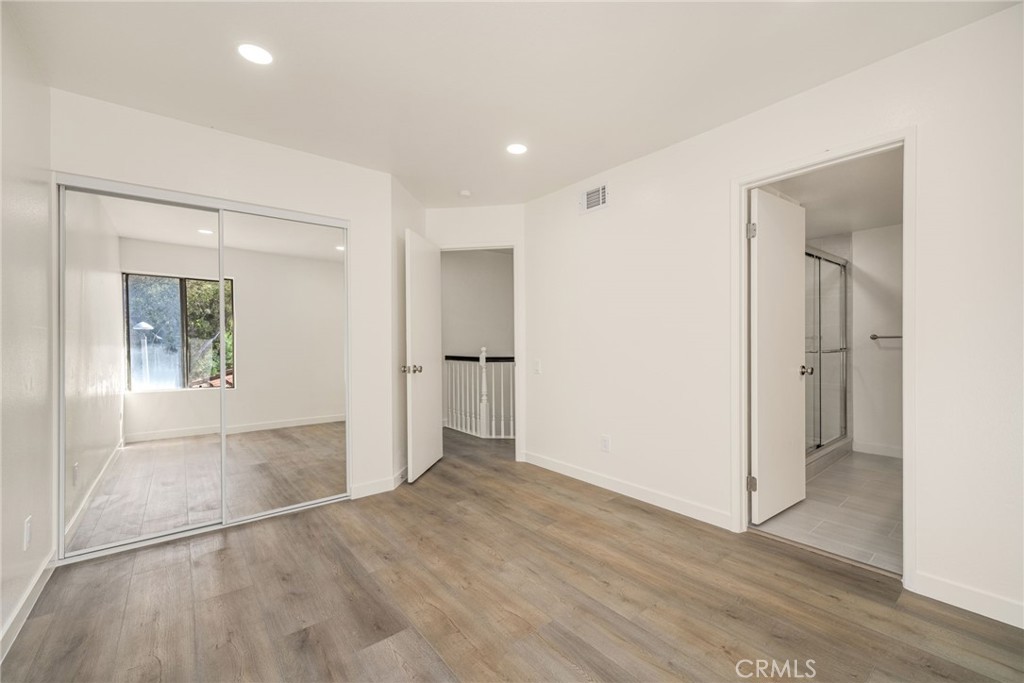 3874 Ravenswood