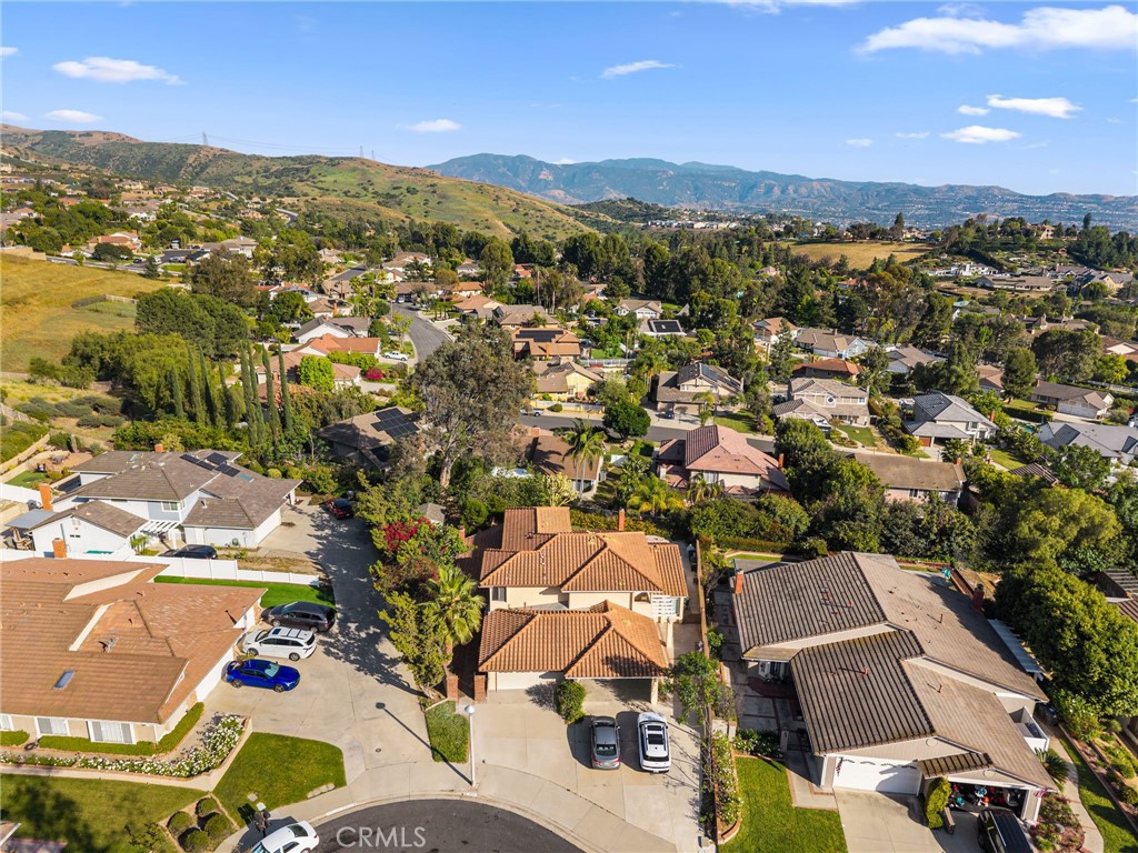 3874 Ravenswood