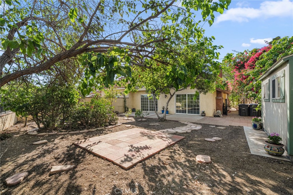 3874 Ravenswood