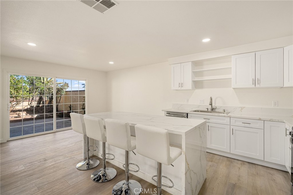 3874 Ravenswood
