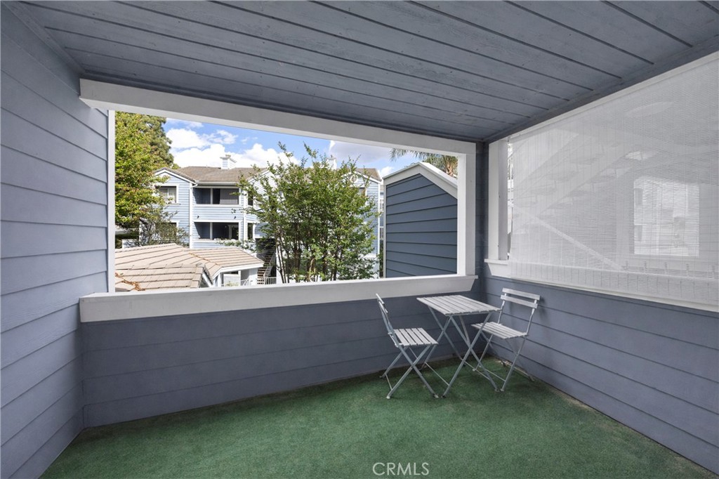 111 S Lakeview 111D