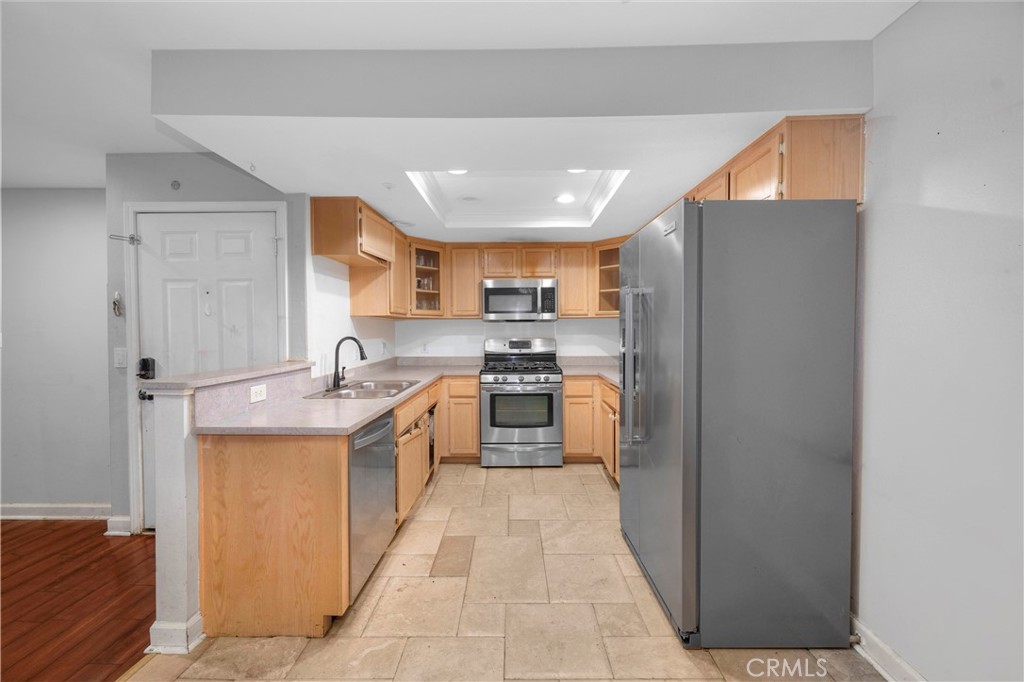 111 S Lakeview 111D
