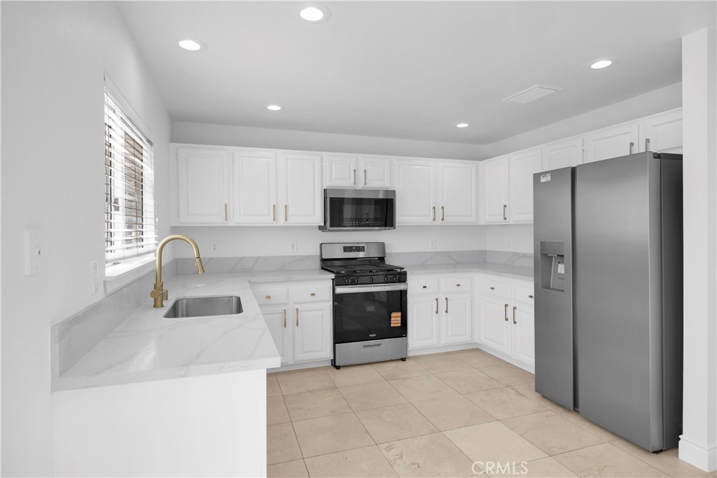 1614 E Sedona