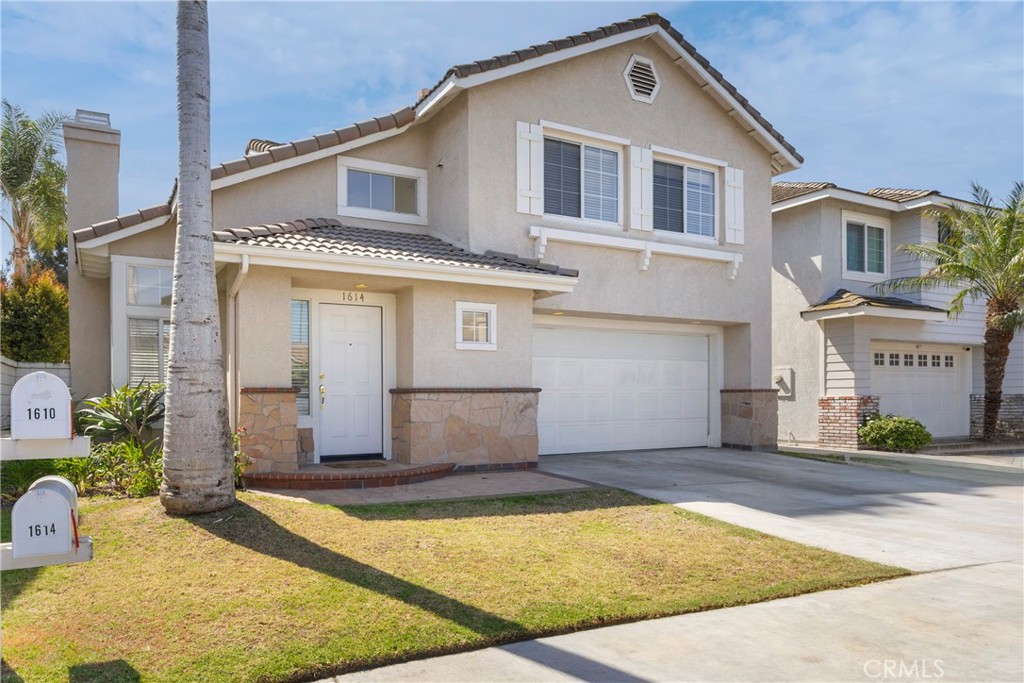 1614 E Sedona