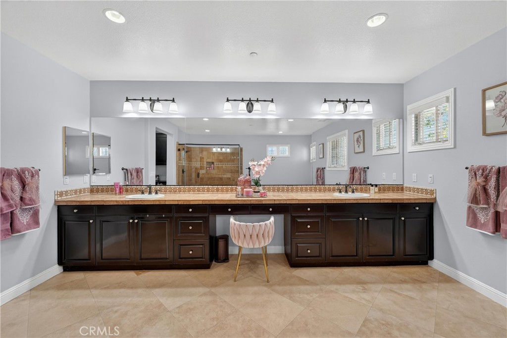 4093 Santa Anita