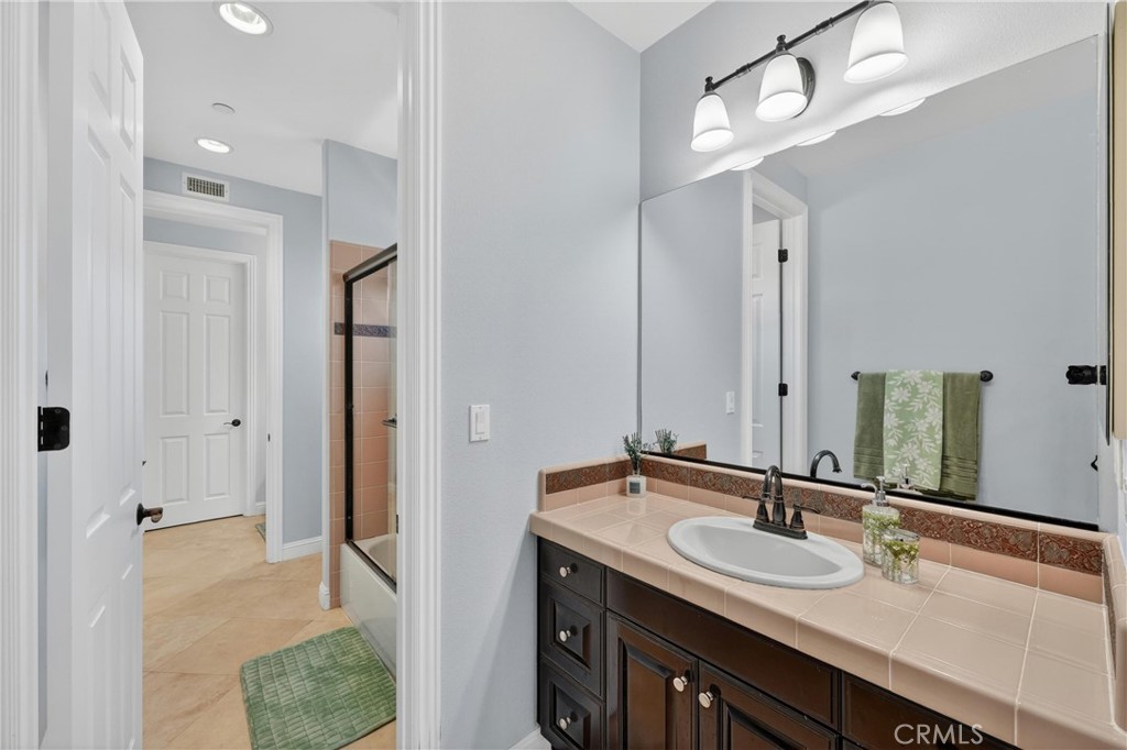 4093 Santa Anita