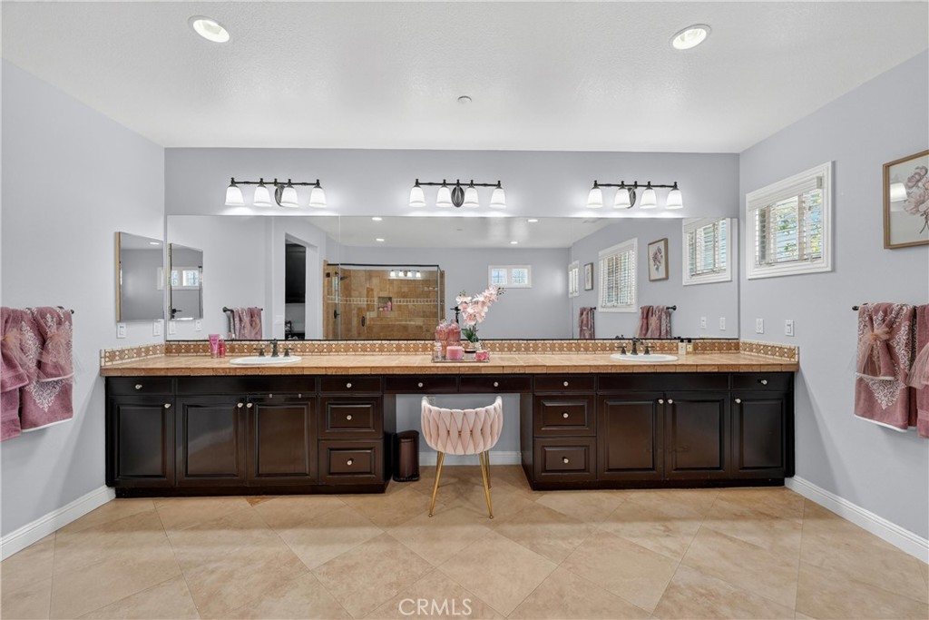 4093 Santa Anita