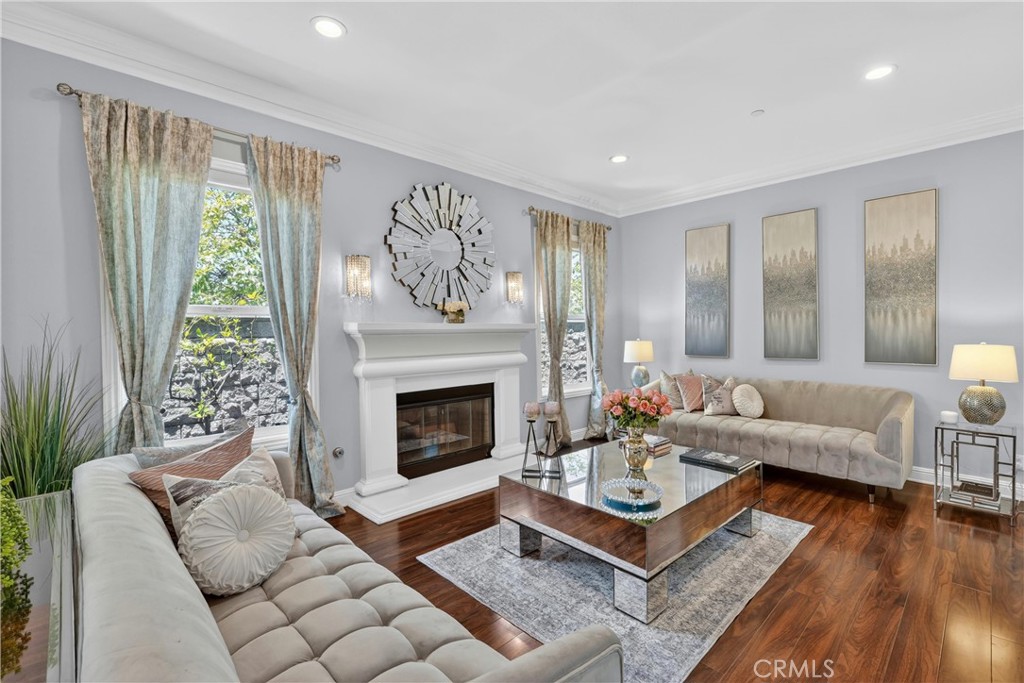 4093 Santa Anita
