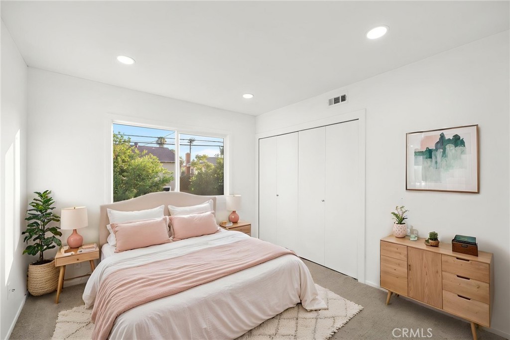 14706 Dunton