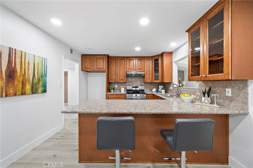 14706 Dunton