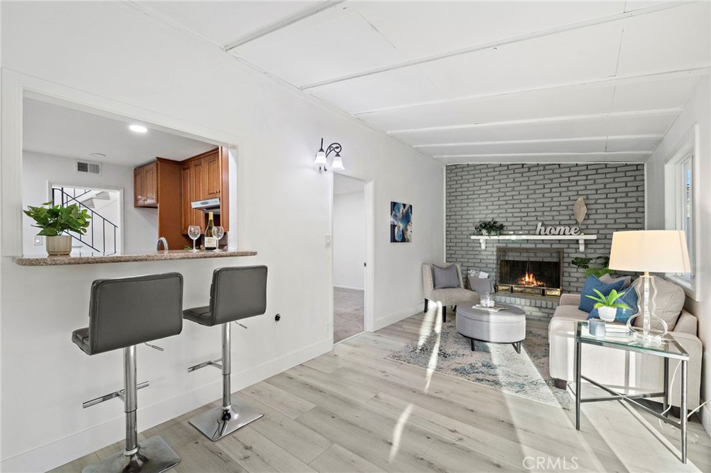 14706 Dunton