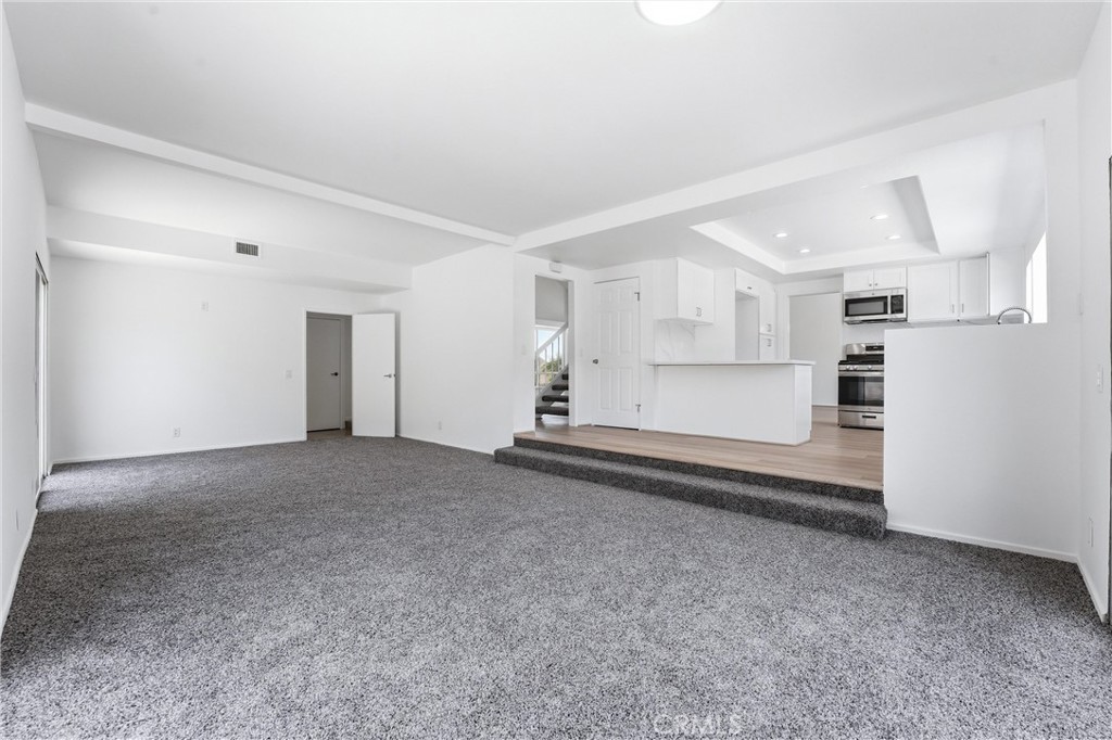 845 Woodcrest