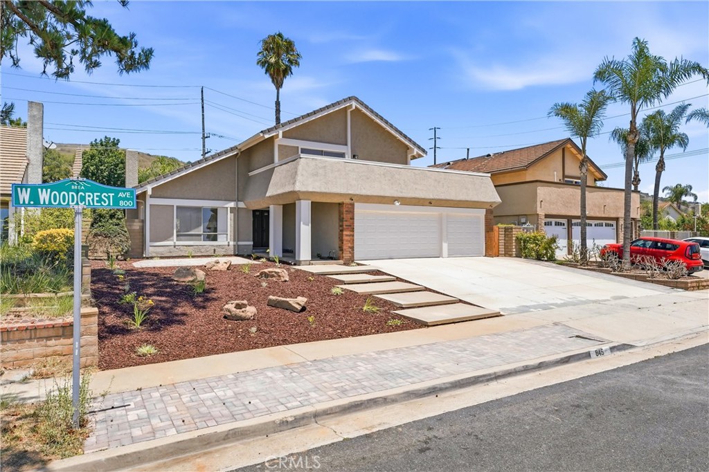 845 Woodcrest