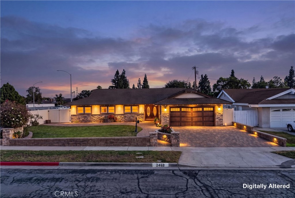 2458 E Powhatan