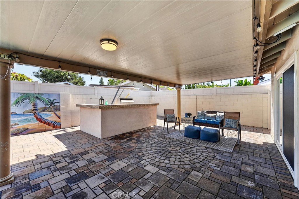 2458 E Powhatan