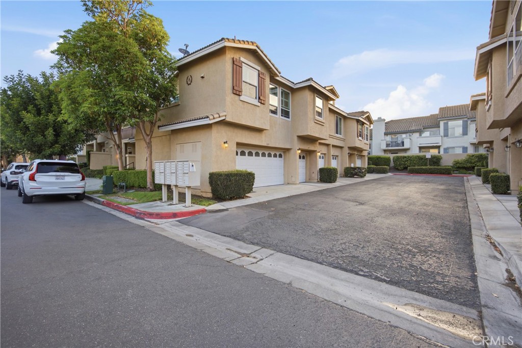 1059 S Positano