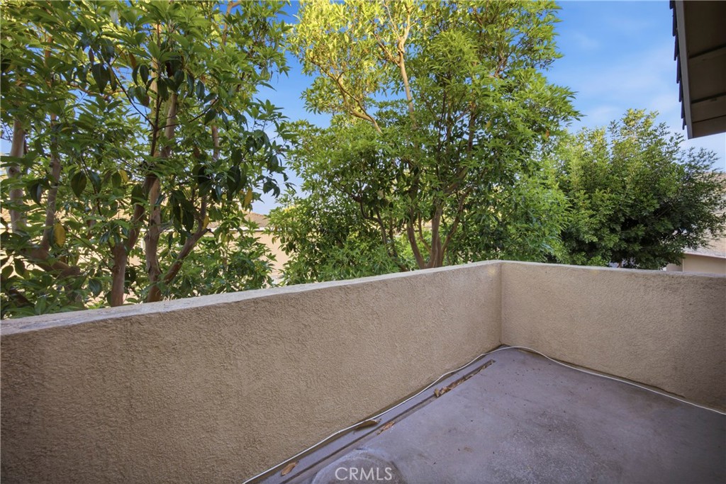 1059 S Positano
