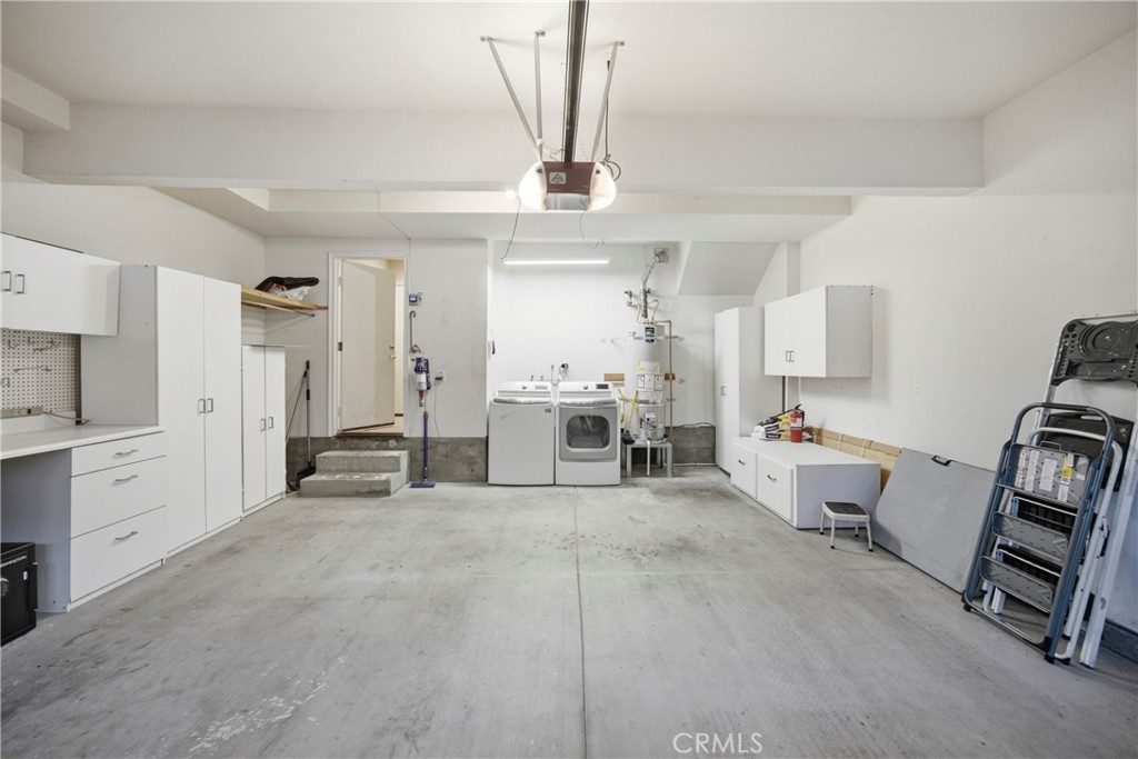 1059 S Positano