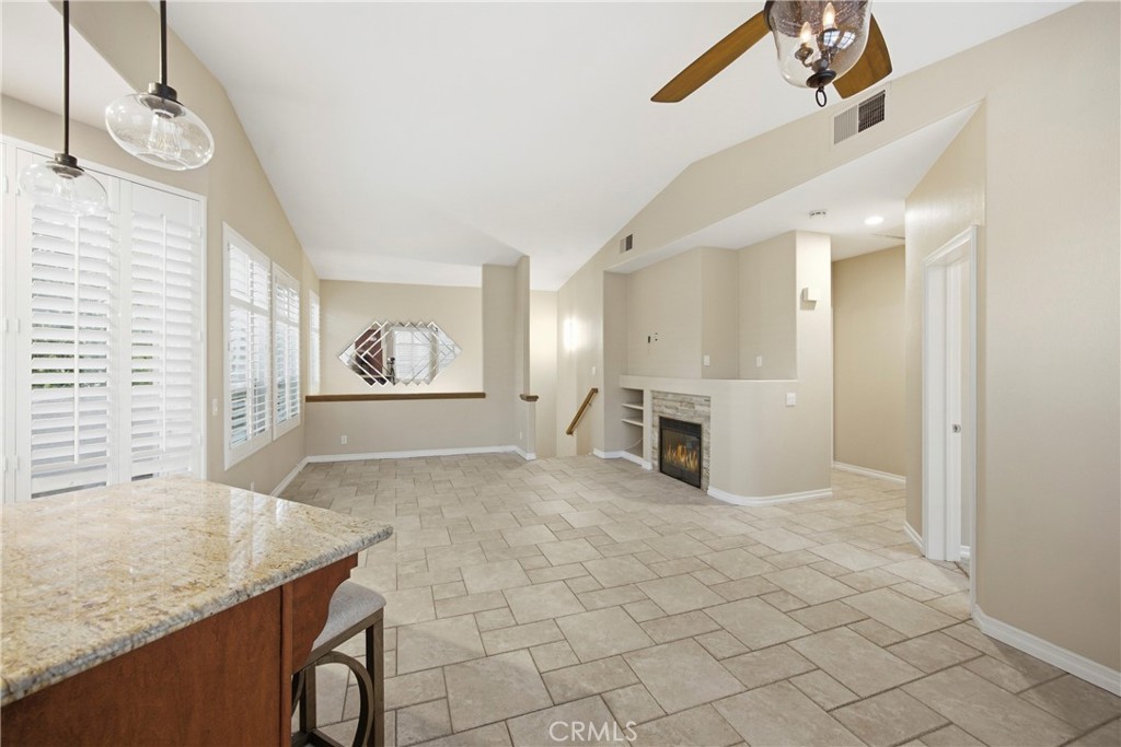 1059 S Positano