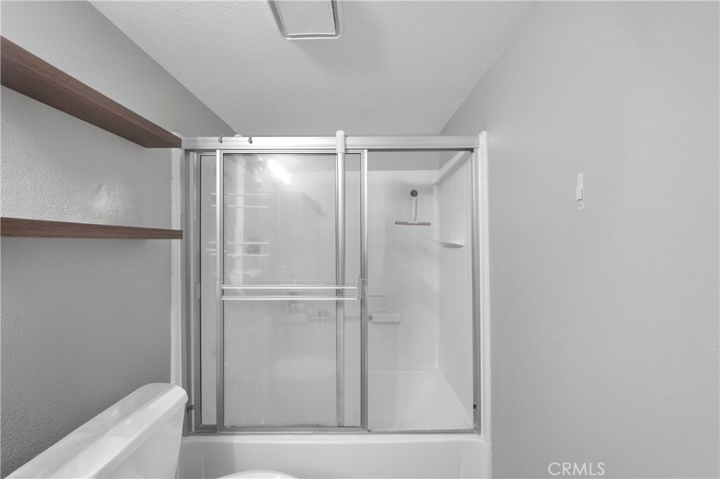 111 S Lakeview