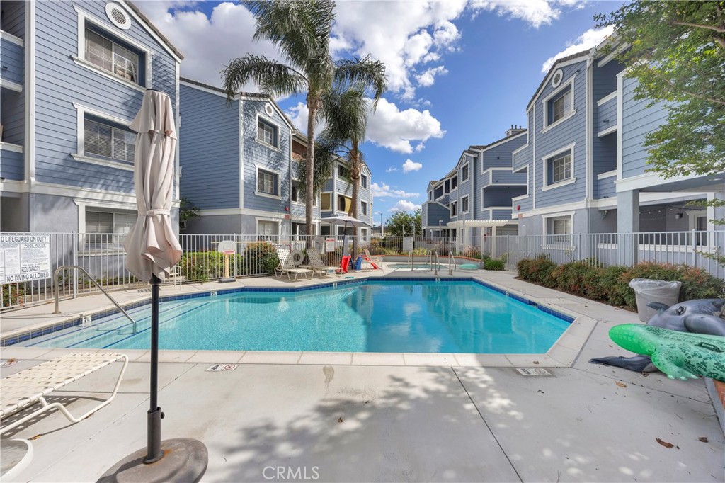 111 S Lakeview