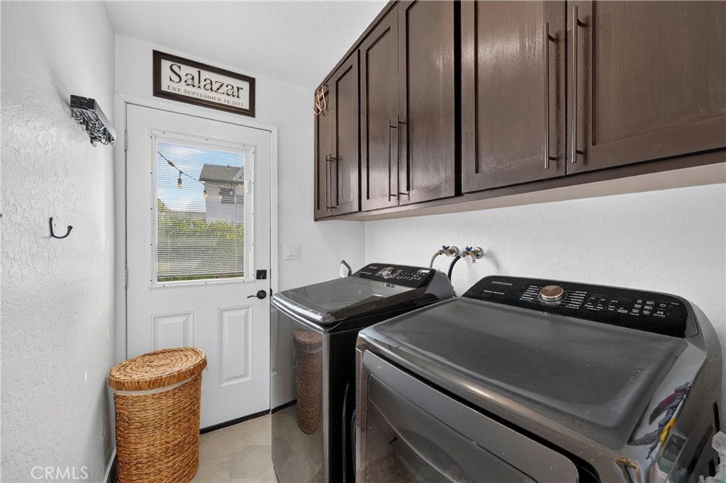 280 N Avenida Cordoba