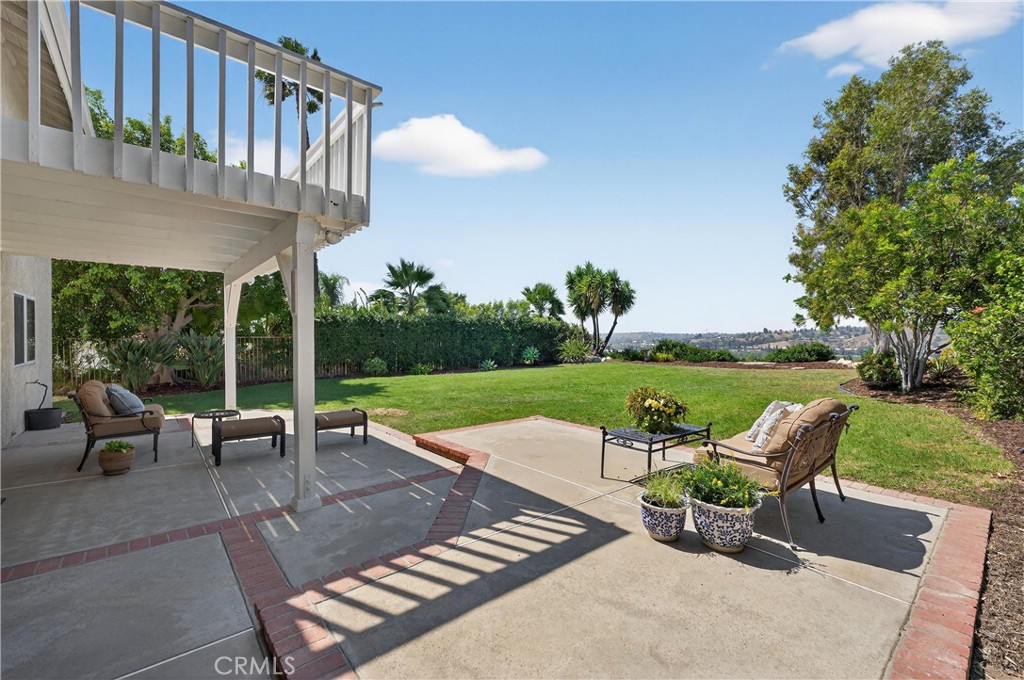 5515 Camino Vista