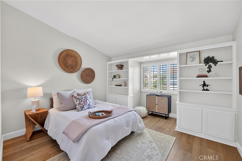 5515 Camino Vista