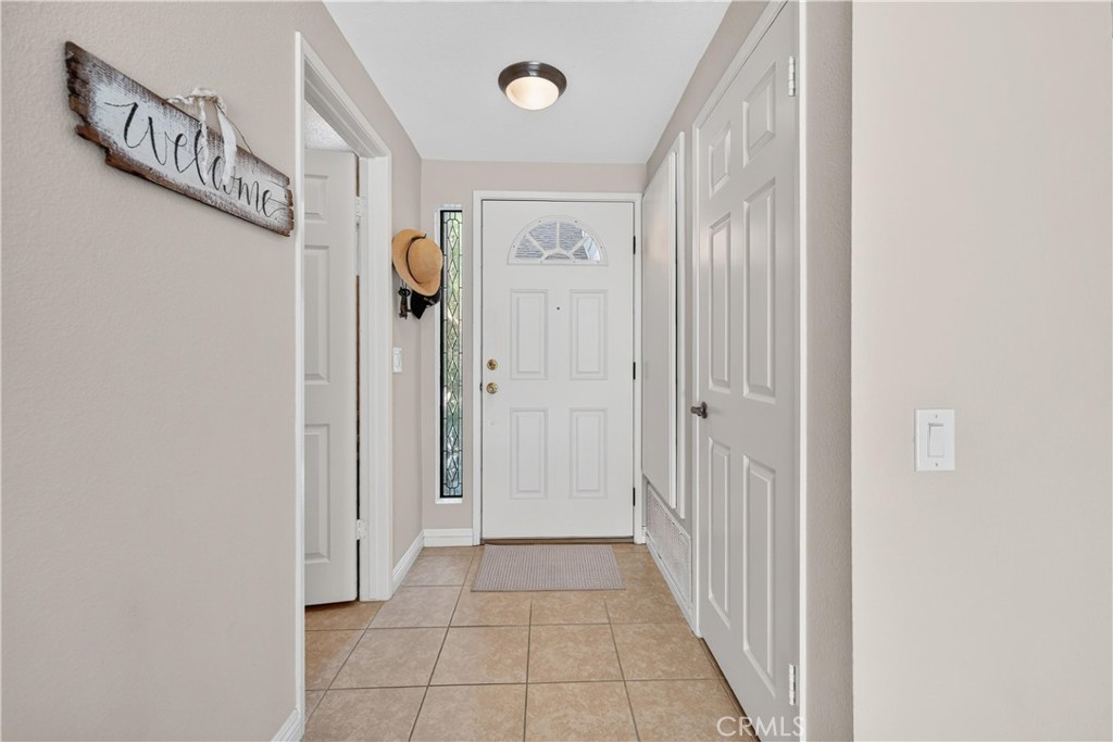 5037 #5 E Almond Avenue 32