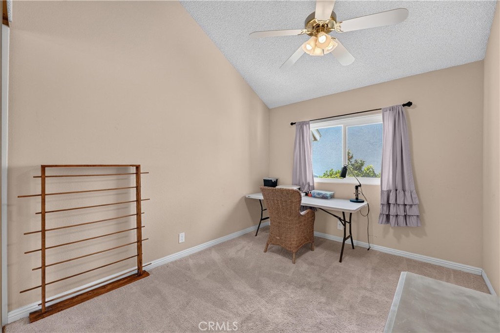 5037 #5 E Almond Avenue 32