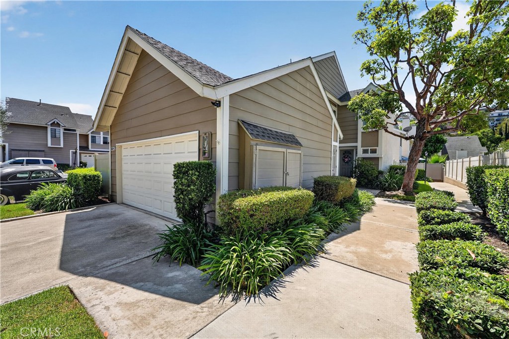 5037 #5 E Almond Avenue 32