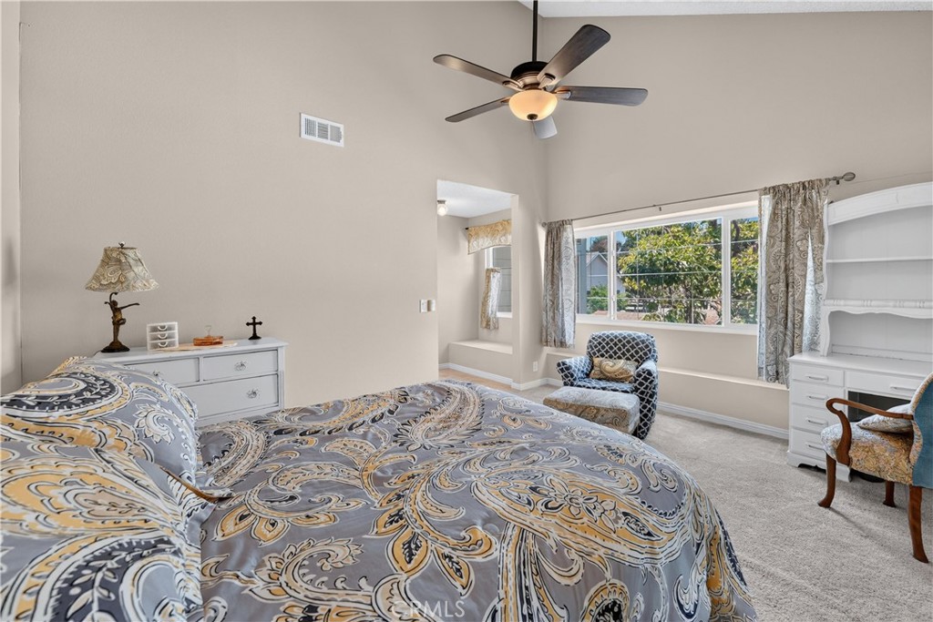 5037 #5 E Almond Avenue 32