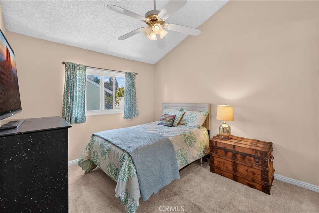 5037 #5 E Almond Avenue 32