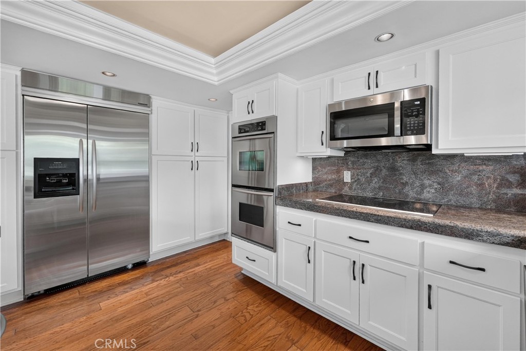 17991 Prado Circle