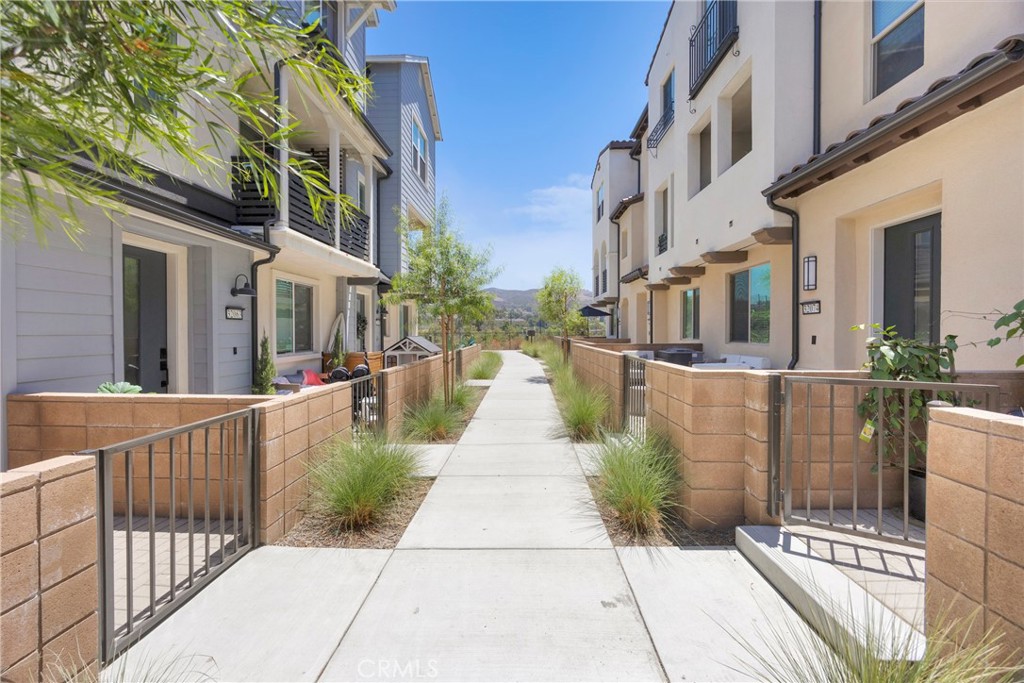 32078 Paseo Vibrante