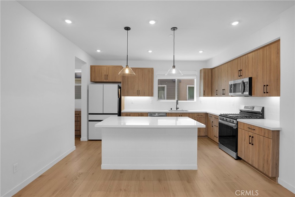 32078 Paseo Vibrante