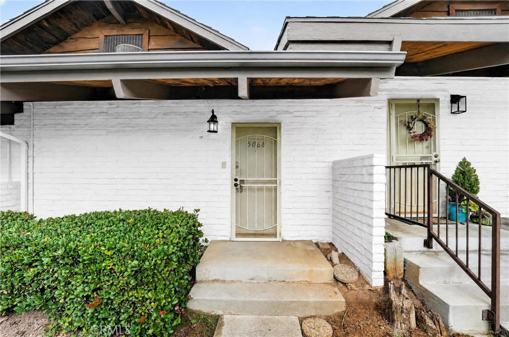 5068 Lakeview