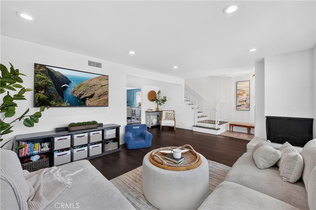 1243 Cameo Lane