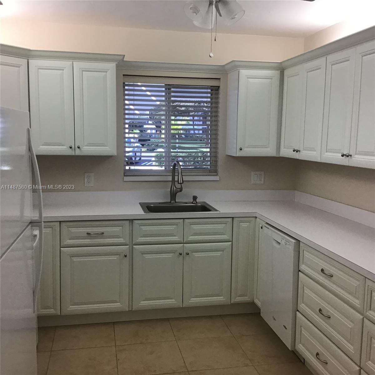 5 Westwood Ave # 106D
