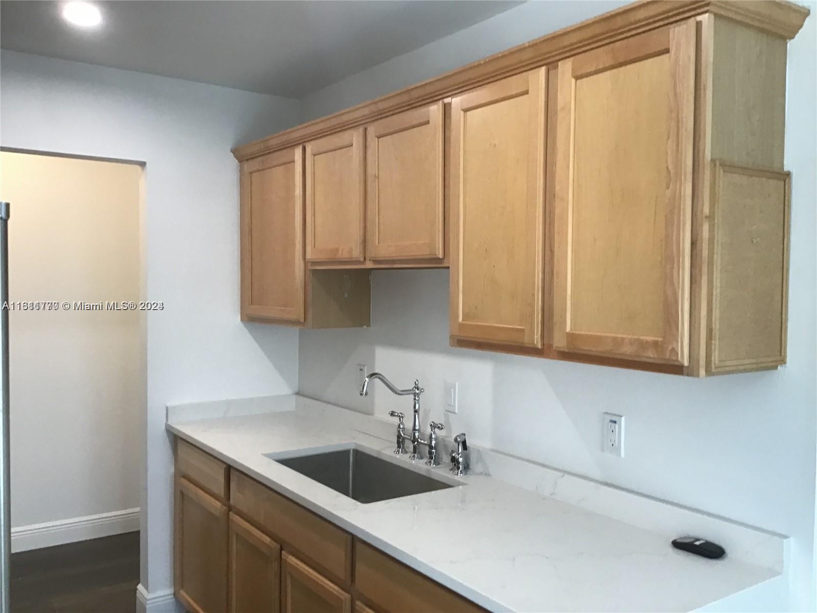 150 Pineview # D4