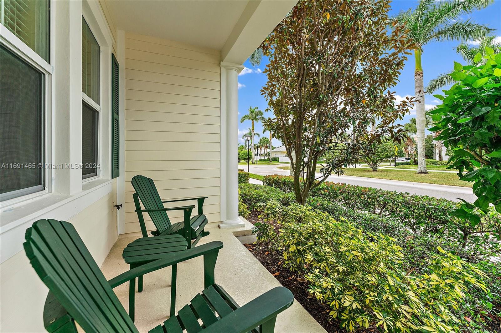 3223 Hemingway Dr