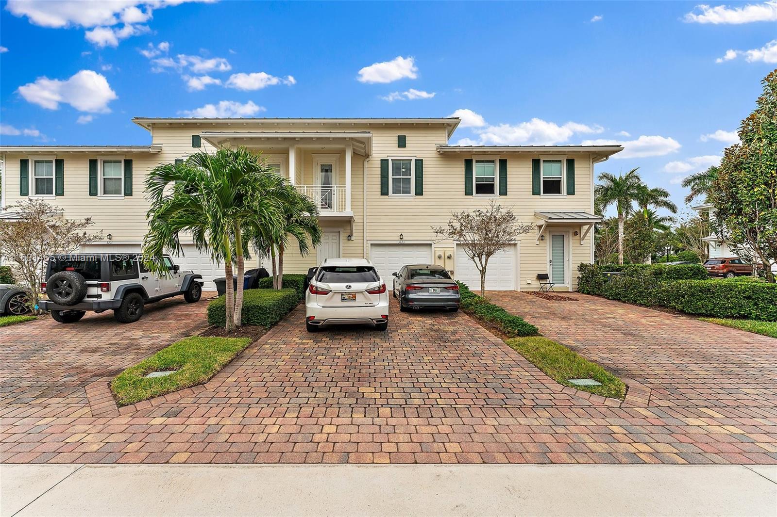 3223 Hemingway Dr