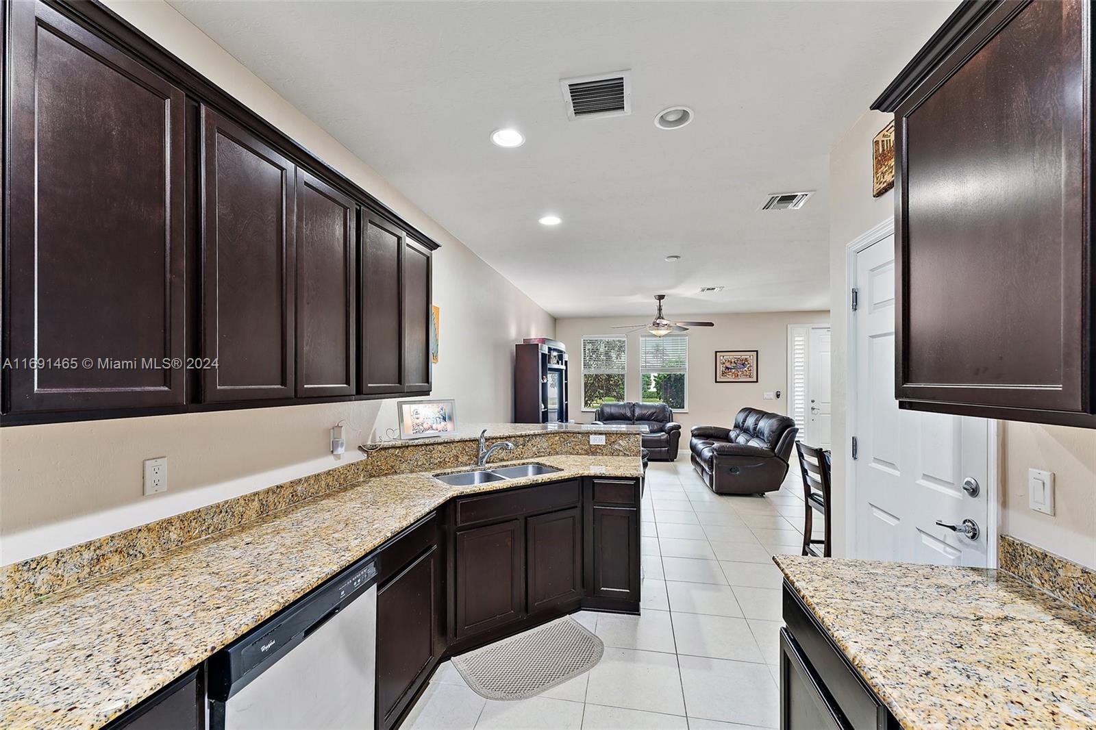 3223 Hemingway Dr