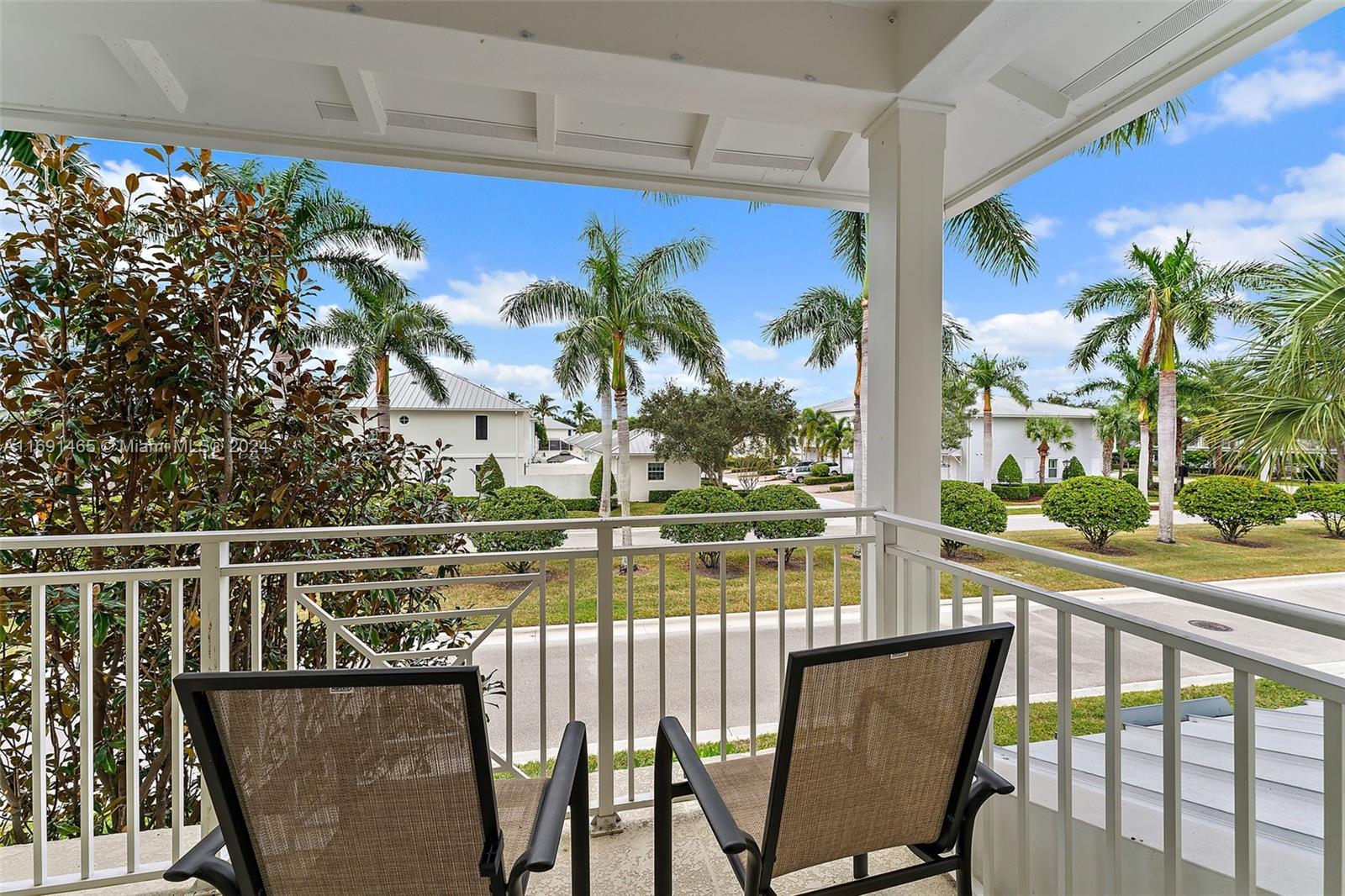 3223 Hemingway Dr