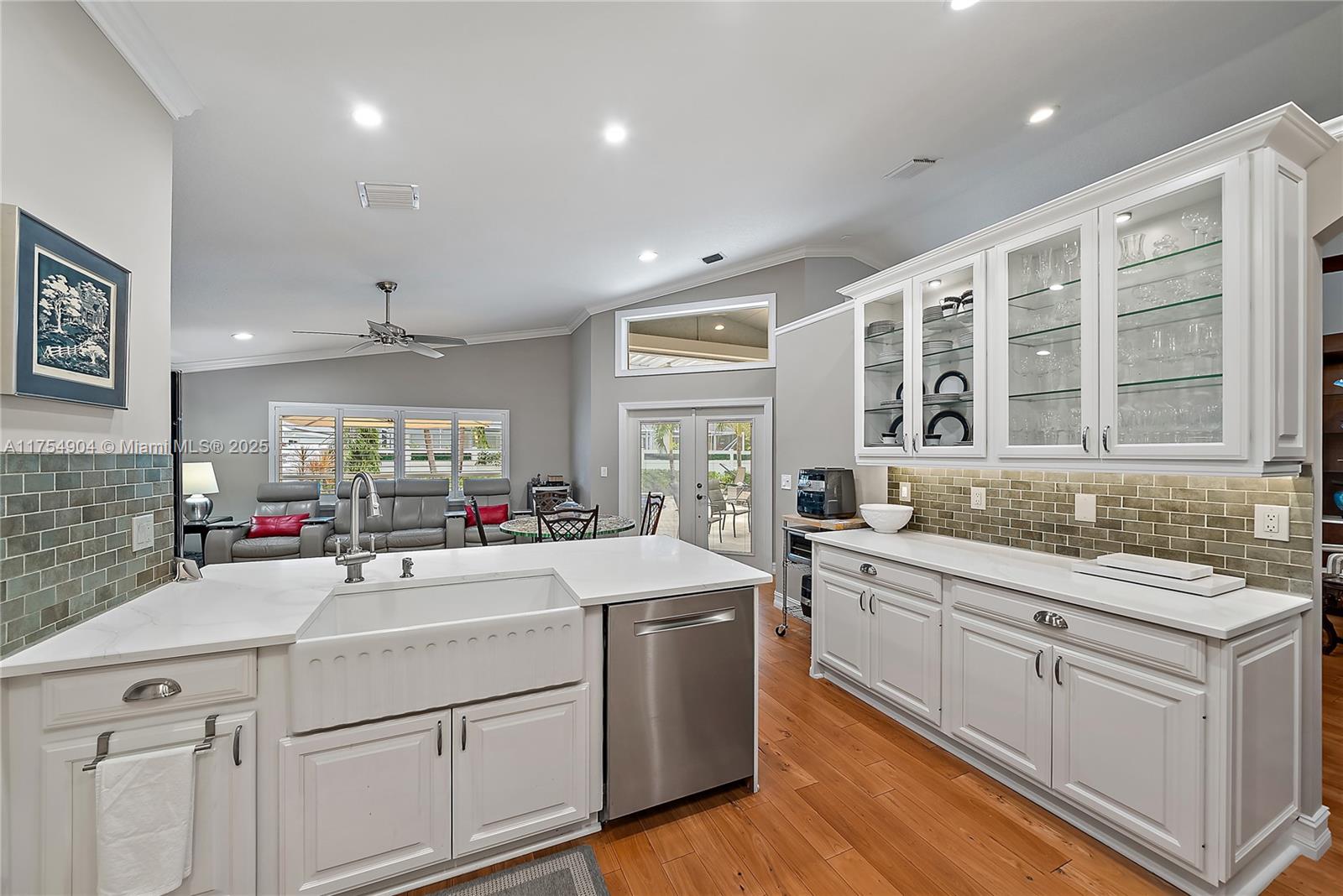 111 Waterbridge Ln
